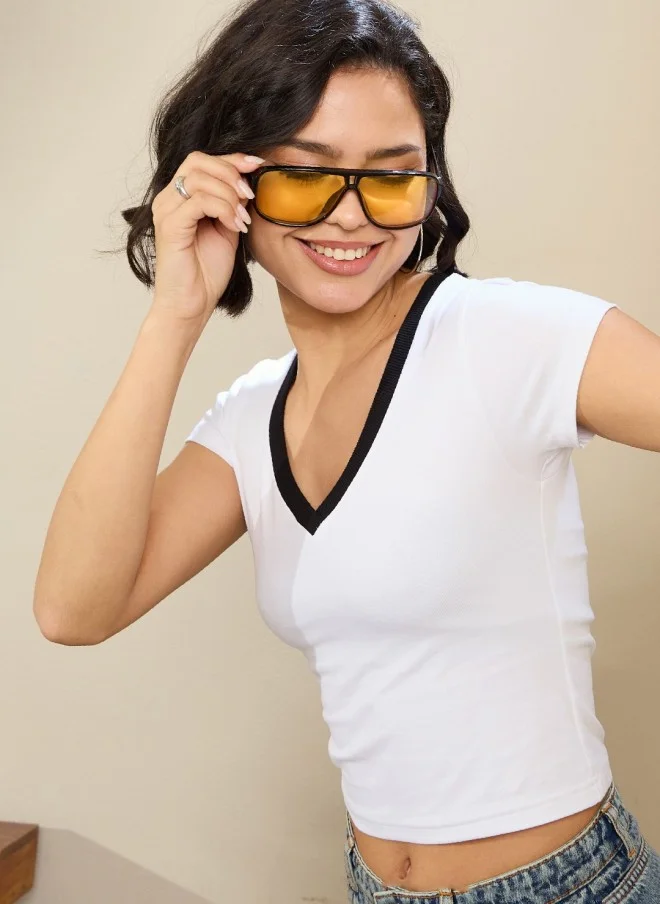 ساسافراس White V-Neck Slim Fit Crop T-Shirt for Women