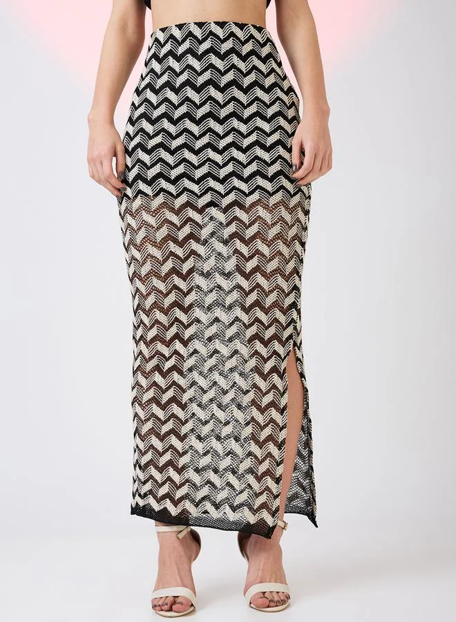 globus Black and White Chevron Pattern Crochet Maxi Skirt
