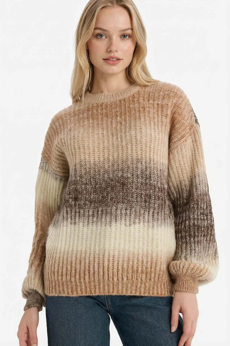 Defacto Regular Fit Crew Neck Romantic Print Pullover