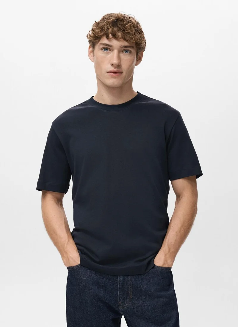 Medium weight regular fit T-shirt