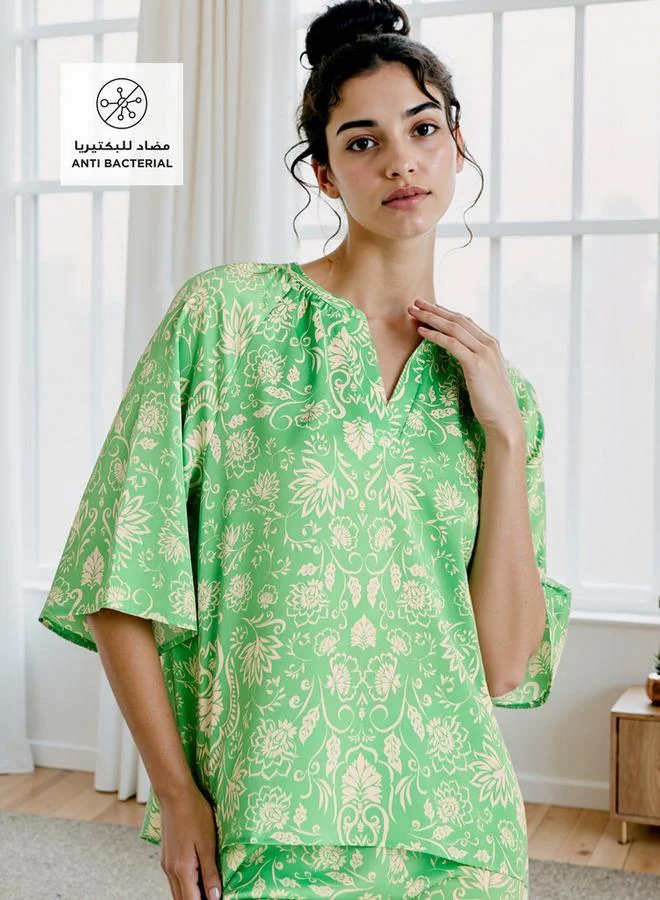 سبلاش فيڤ طقم بيجامة علوي ساتان بطبعة زهور