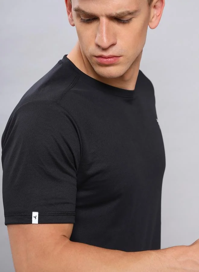 Technosport Men Solid Slim Fit Crew Neck T-Shirt