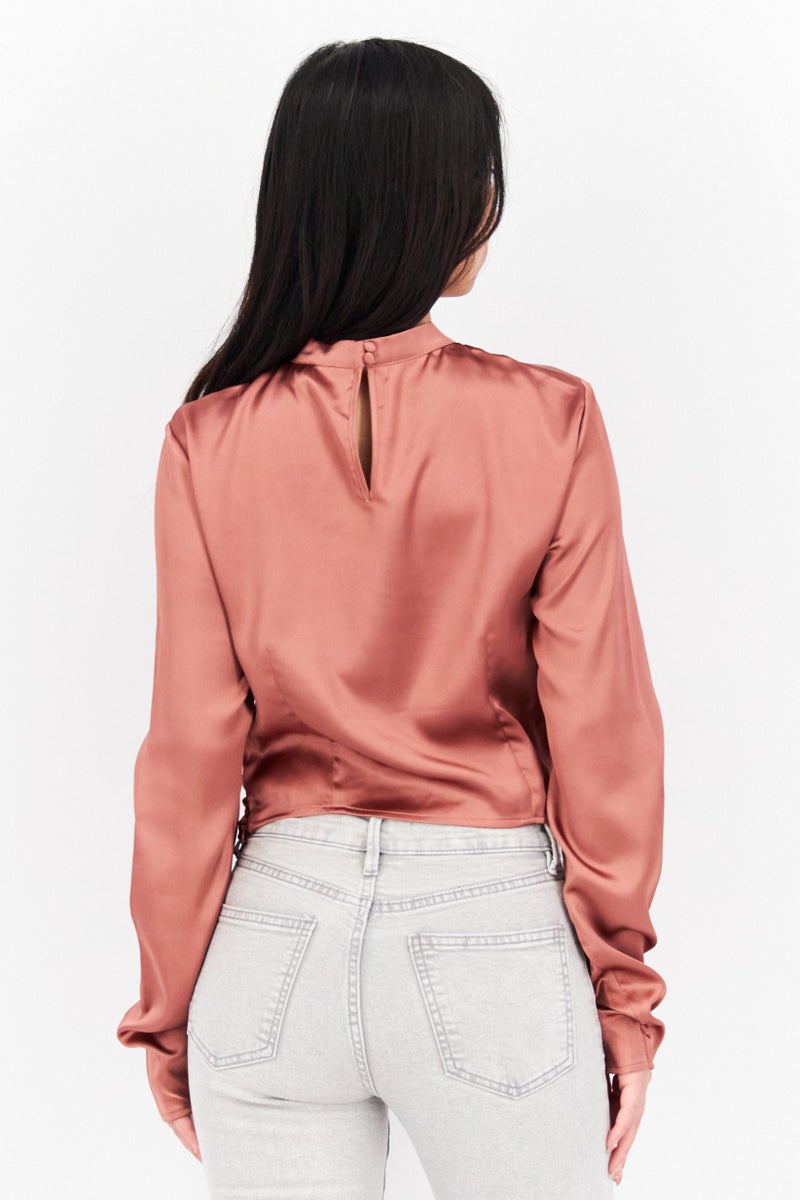 NA-KD بلوزة ساتان مزخرفة ذات أكمام طويلة وياقة دائرية للنساء، وردية اللون - Image 3