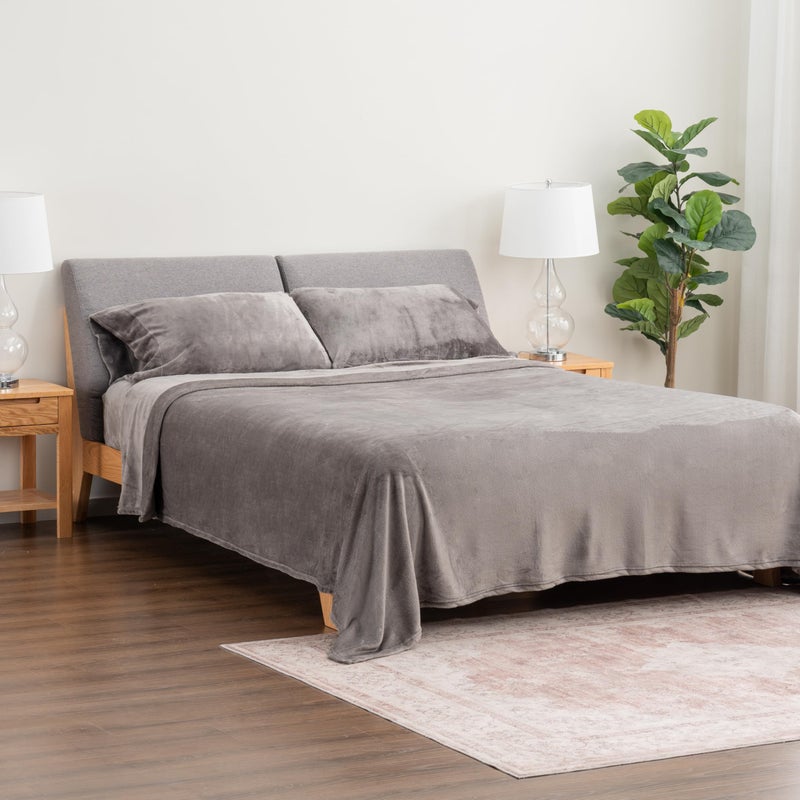 Berkshire Blanket Berkshire Blanket Classic VelvetLoft Warm Sheet Set  Queen Size Sheet Set  4 Piece Velvety Soft Heavyweight Flannel Bedding with Deep Pockcets (Queen)  - Image 5