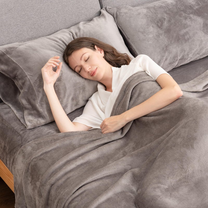 Berkshire Blanket Berkshire Blanket Classic VelvetLoft Warm Sheet Set  Queen Size Sheet Set  4 Piece Velvety Soft Heavyweight Flannel Bedding with Deep Pockcets (Queen)  - Image 4