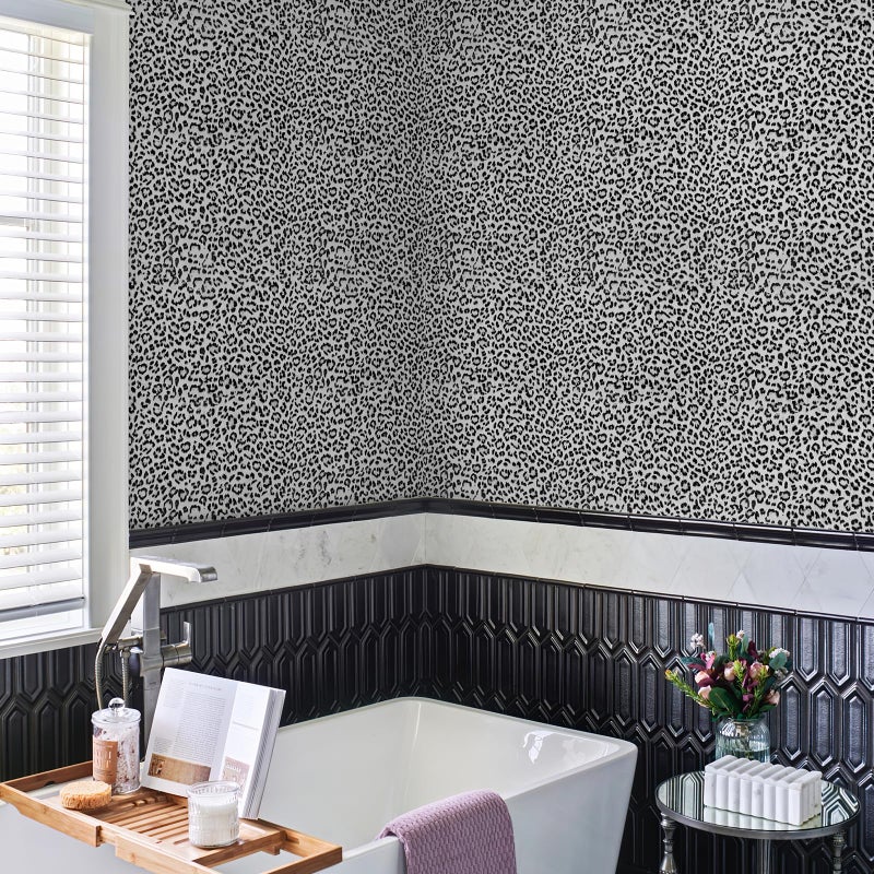 JiffDiff Leopard Print Peel and Stick Wallpaper, Waterproof Removable Self Adhesive Textured Wall Paper, Black and White Unique Funky Cheetah Contact Paper for Bedroom and Bathroom 120"X17.3"(14.4 sq. ft) - Image 4