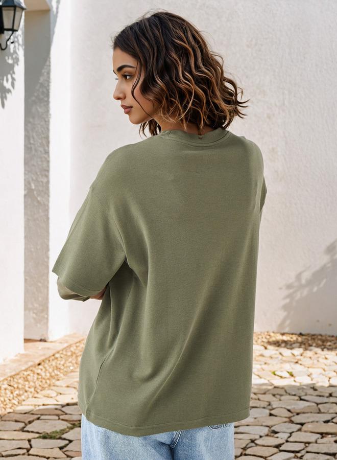 سبلاش فيڤ تيشيرت بقصة واسعة وطبعة شعار ورقبة دائرية - Image 3