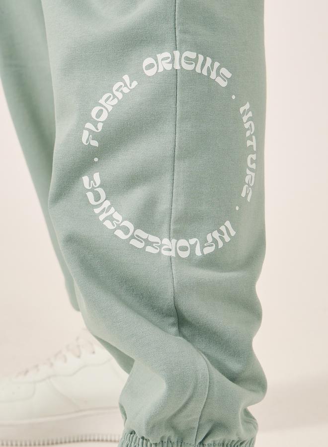 ستايلي بنطلون رياضي فضفاض بطبعة ستايلي من الفليس - Image 4