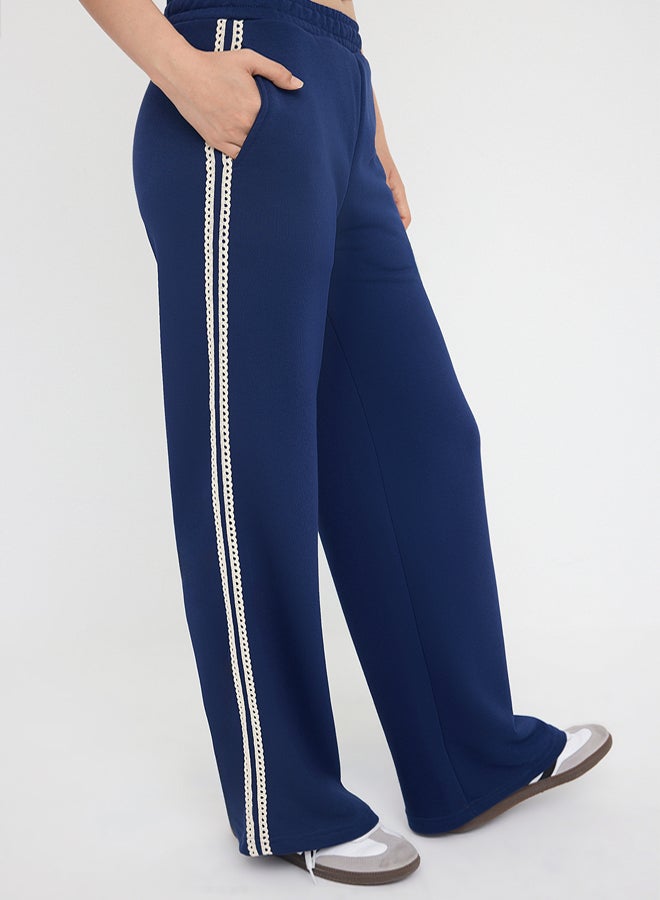 trendyol Navy Blue Wide Leg/Wide Leg Brode Stripe Detail Thick Knitted Sweatpants - Image 3