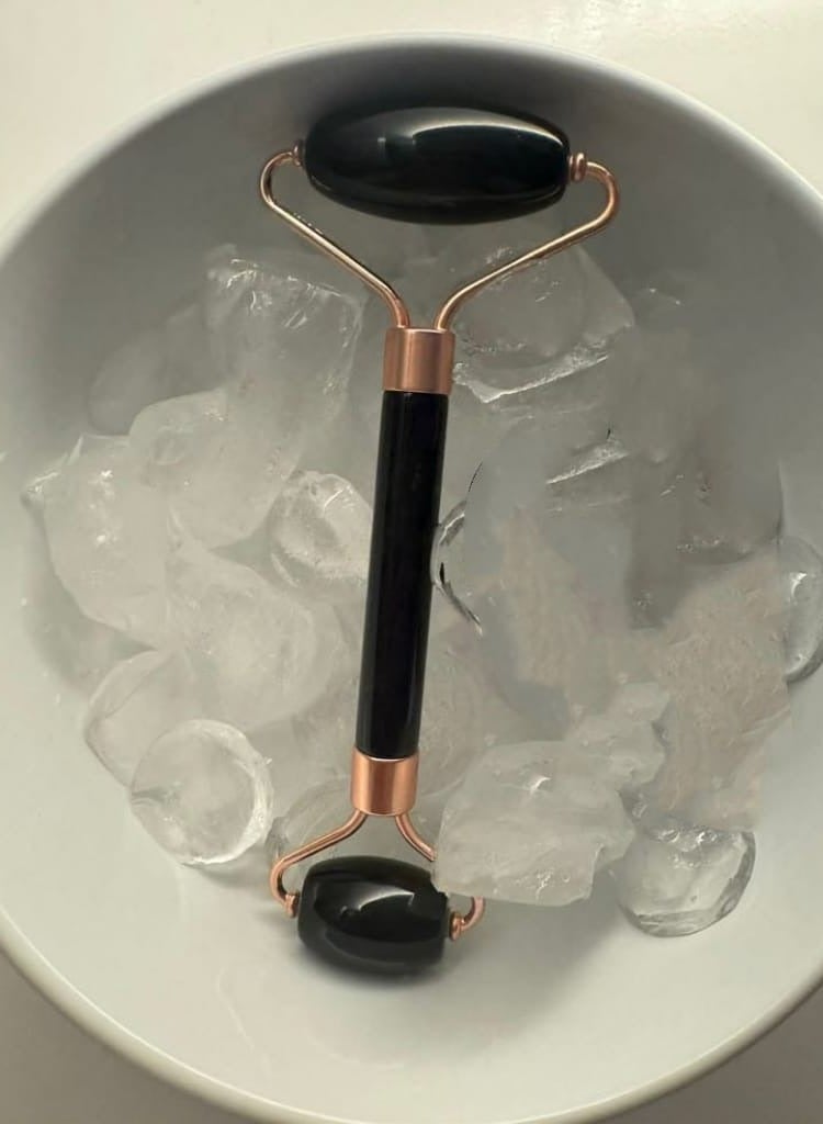 Dual Head Roller Massager for Eye, Neck and Face Relaxation - Image 1