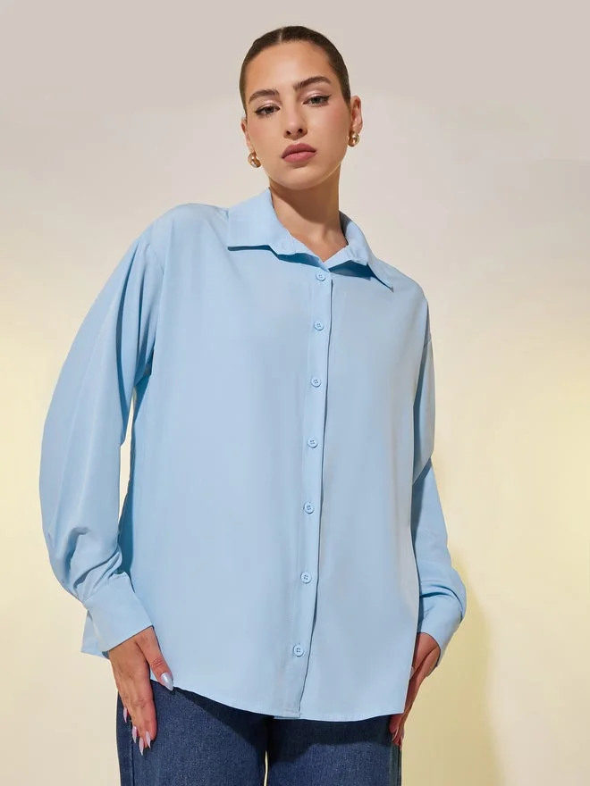 تايك تو قميص واسع بياقة عريضة بلون سادة