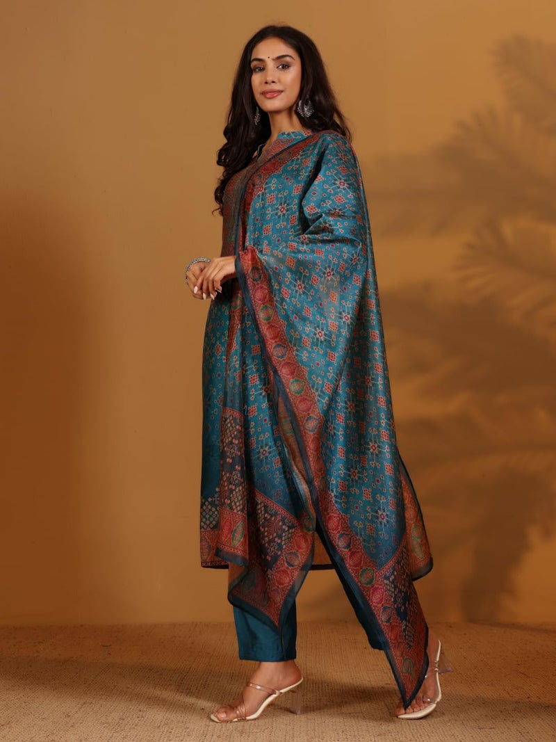Varanga Ethnic Patola Printed,Straight Kurta With Solid Bottom And Printed Dupatta - Image 3