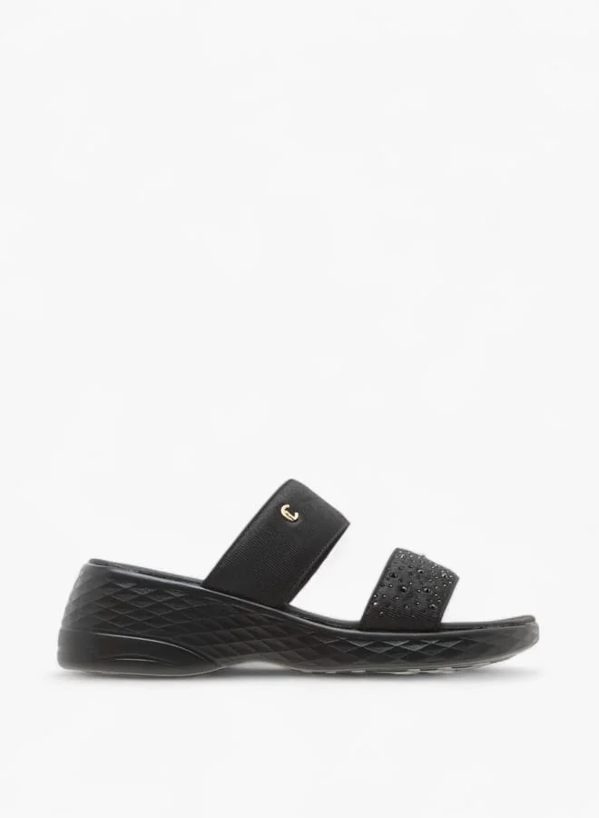 لو كونفورت صنادل نسائية مريحة