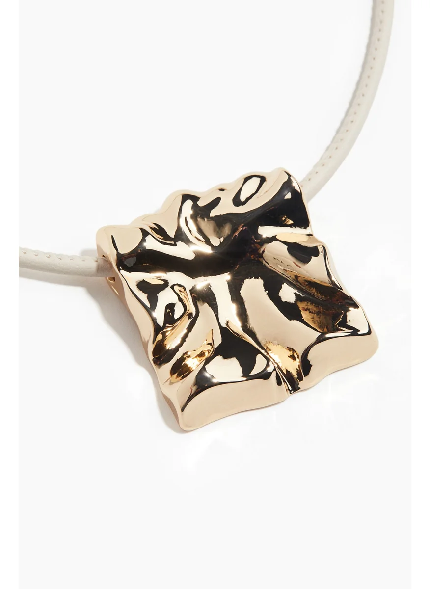H&M Coated Pendant Necklace