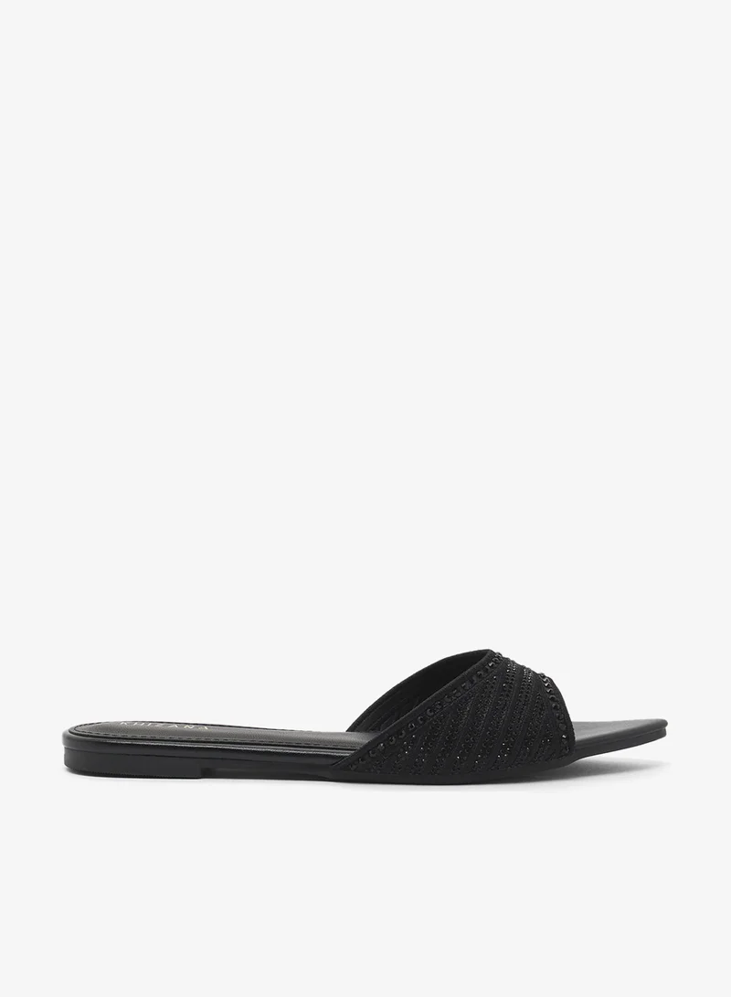 Khizana Flat Sandals
