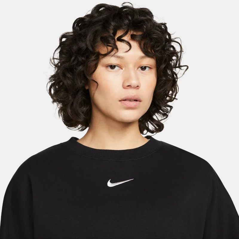 Nike Black Women's Sportswear Phoenix Fleece Sweatshirt for Women | Best Price UAE