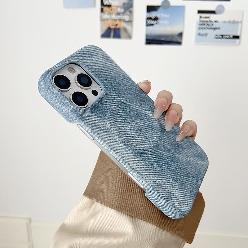 HuHa Protective Cover For iPhone 13 Denim MagSafe Magnetic PC + PU Phone Case(Dark Blue) - Image 3