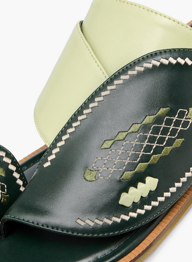 الواحة صنادل عربية مطرزة سهلة الارتداء مع حلقة إصبع - Image 4