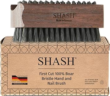 SHASH فرشاة أظافر وفرشاة يد مصنوعة يدويًا من خشب الزان الحراري بشعيرات سوداء من SHASH مصنوعة في ألمانيا منذ 1869 تعزز نعومة وراحة البشرة بتصميم مريح للاستخدام السهل - Image 1