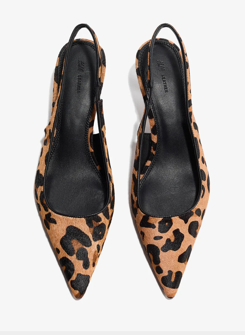 اتش اند ام حذاء مفتوح من الخلف من الجلد بكعب صغير