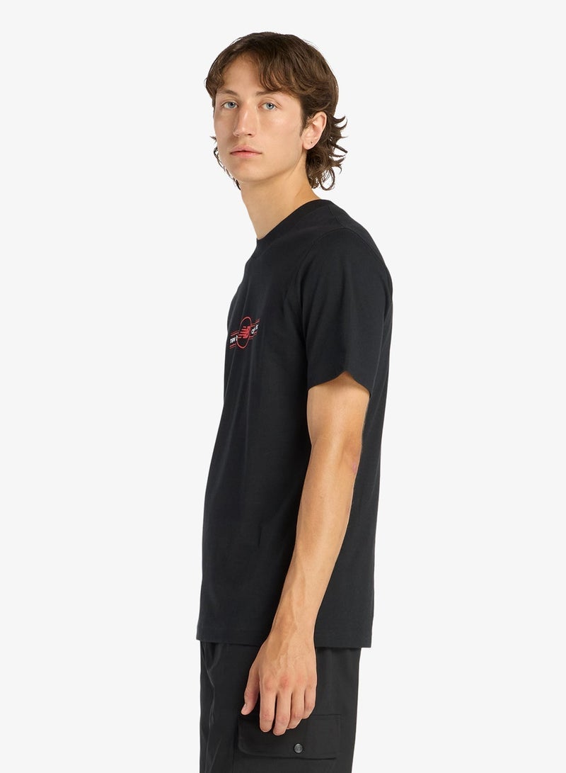 نيو بالانس تيشيرت بحزام شعار - Image 3