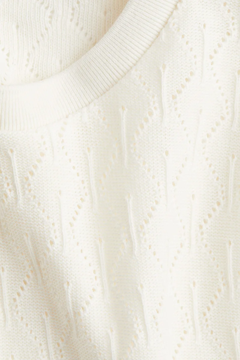 اتش اند ام بلوزة بأكمام مكشكشة