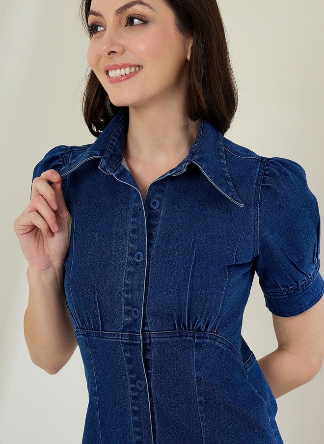 StyleStone فستان ميدي دنيم أزرق سادة للنساء من ستايل ستون مع ياقة قميص وأكمام قصيرة - Image 3