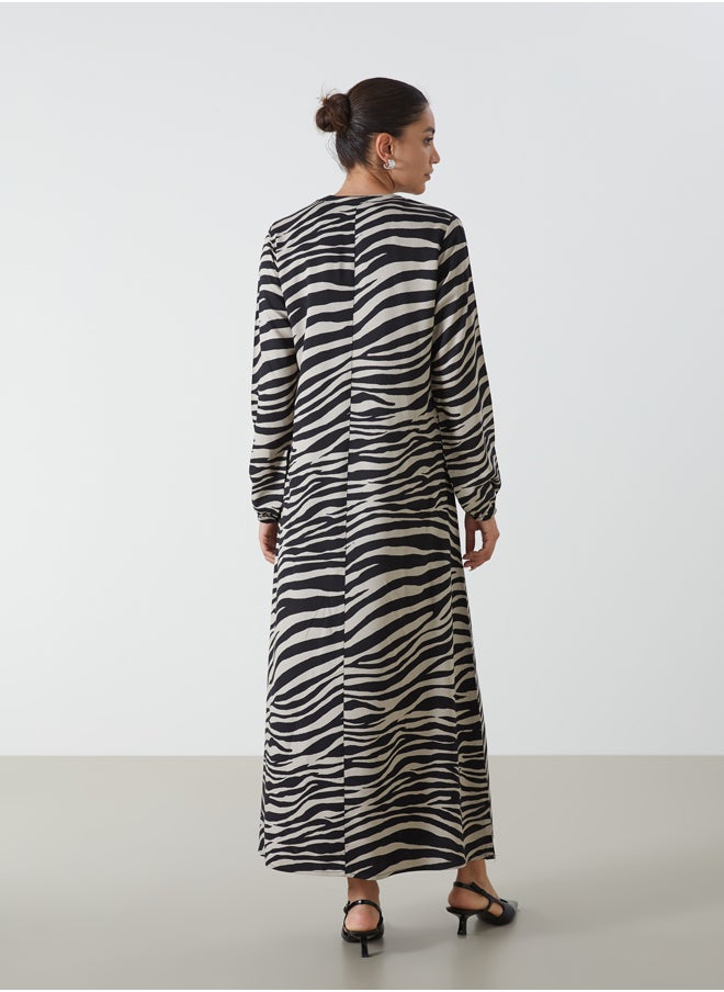 LC WAIKIKI Crew Neck Zebra Patterned Women'S Dress  - Image 4