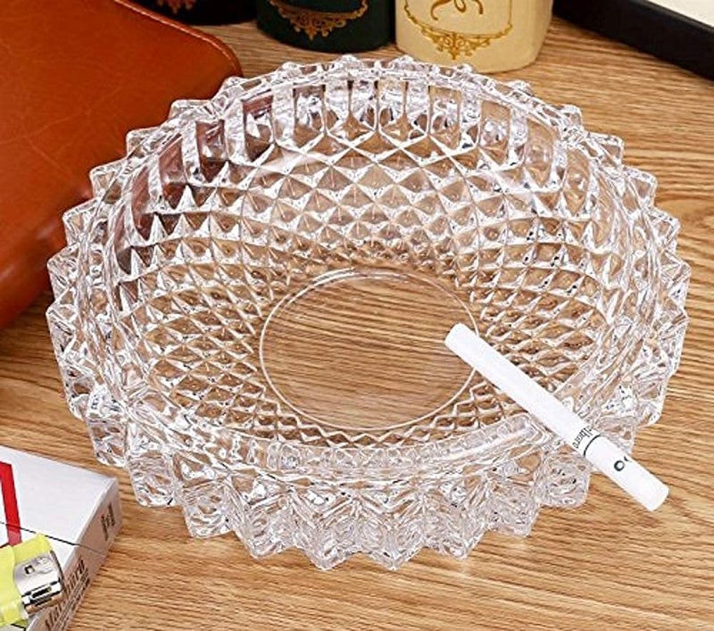 SOLEGLOW Diamond Cut Round Crystal Ashtray for Cigarettes Cigars Luxurious Glass Smoke Collectible Tray Stylish Table Decoration Large Size Pack of 1 - Image 1