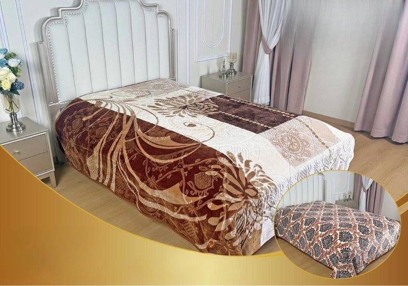 A luxurious double blanket weighing 6 kg – measuring 240 x 220 cm – for deep warmth and elegance to complement your bedroom. - Image 1