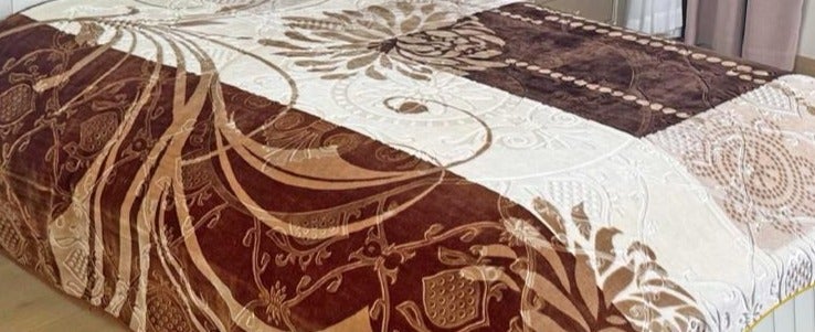 A luxurious double blanket weighing 6 kg – measuring 240 x 220 cm – for deep warmth and elegance to complement your bedroom. - Image 2
