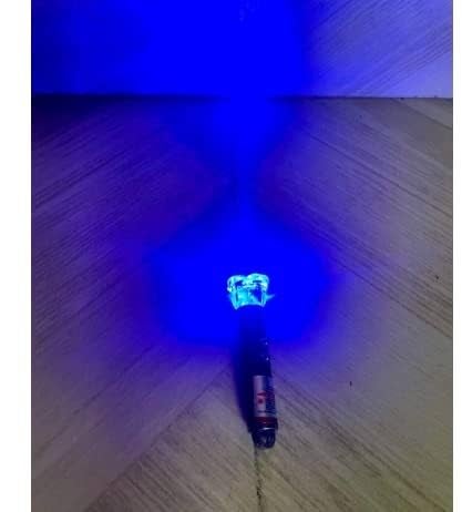 Generic 4in1 Laser Pointer Laser Torch with Emergency LED Light Keychain Hook Multicolor Compact Pocket Torch  - Image 4