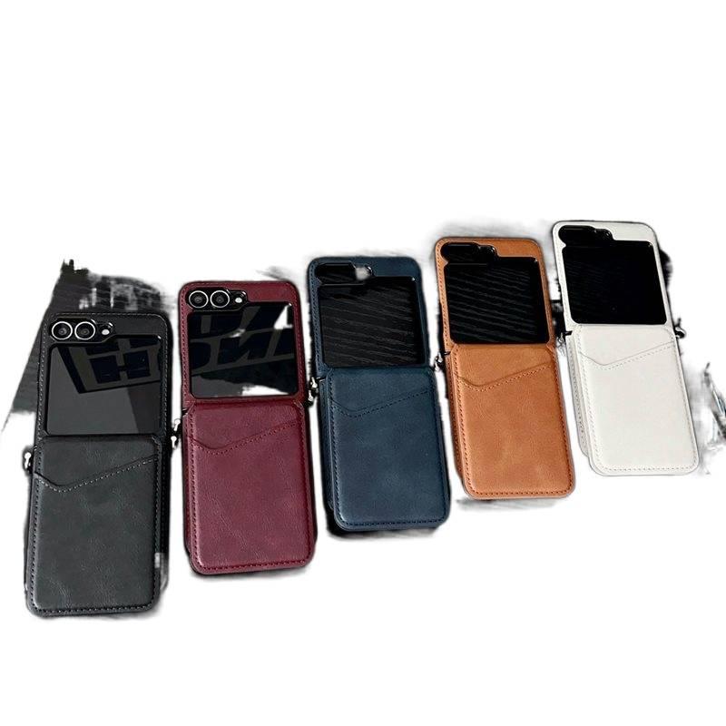 غطاء واقي | مقاوم للصدمات لـ Samsung Galaxy Z Flip 5 | حامل بطاقات | ملمس جلد | أبيض - Image 3