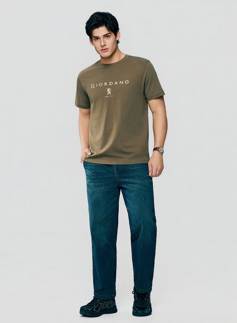 GIORDANO Men’s Slim Cotton Crew Neck Signature Print Tee - Image 2