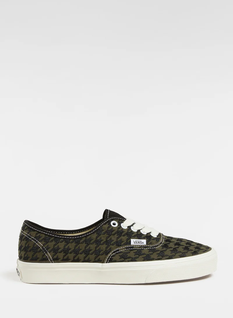 فانز Authentic