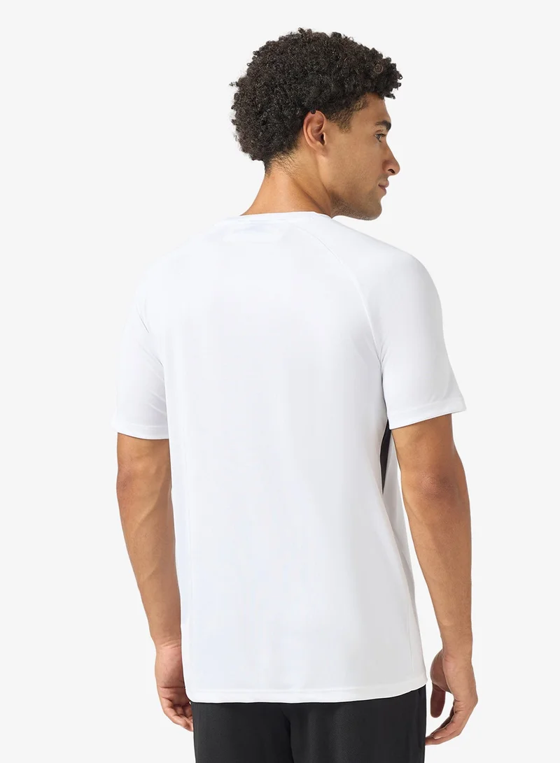 فورورد ملابس رياضية