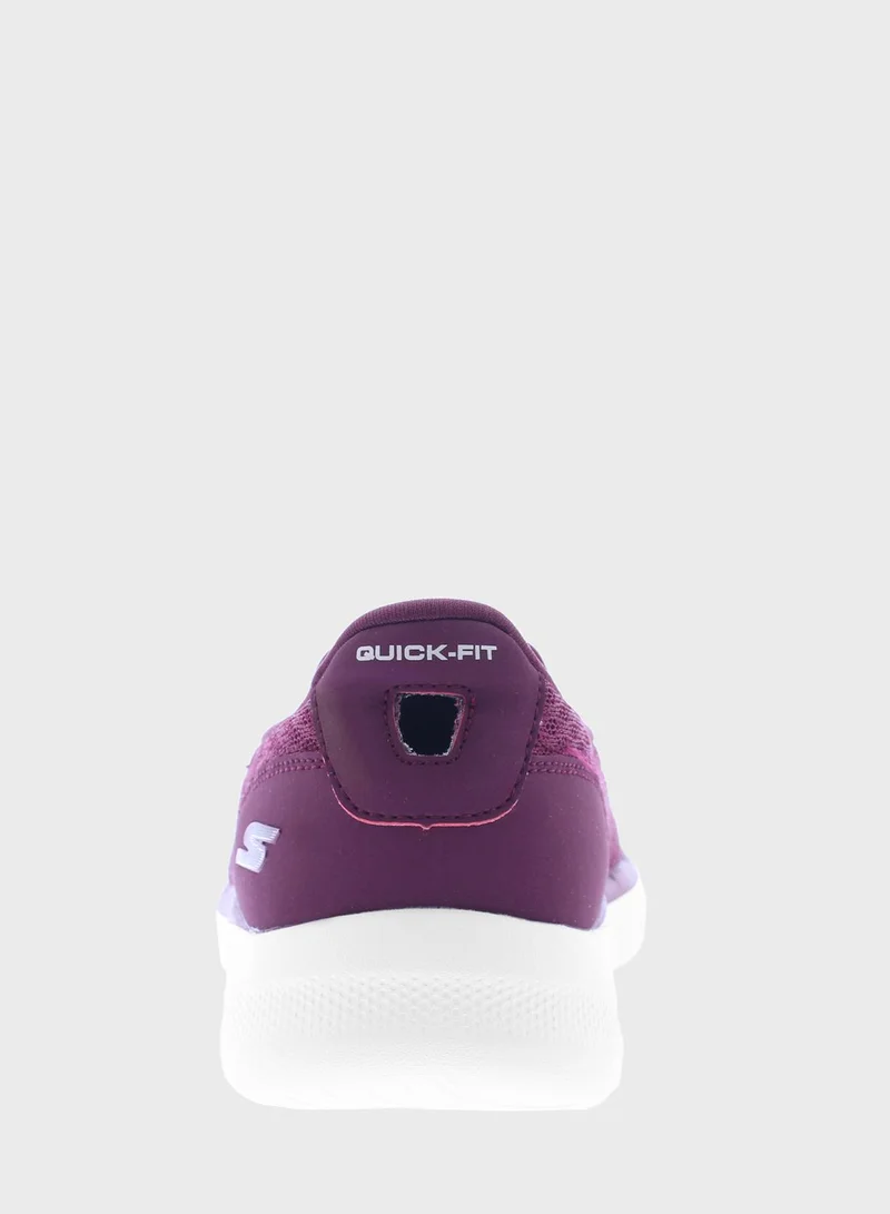 SKECHERS Go Walk 6