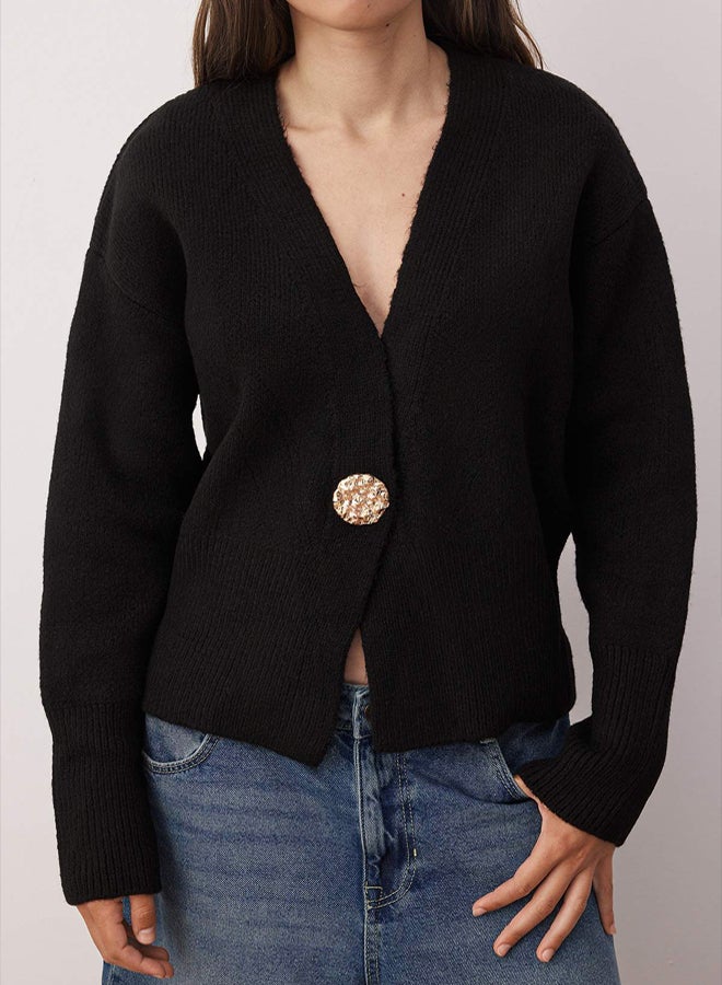 trendyol Black Soft Textured Button Detailed Knitwear Cardigan - Image 3