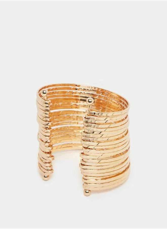 ستايلي Wide Multistrand Cuff Bracelet