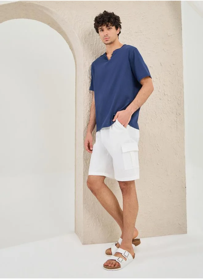 Styli Solid Linen Blend Relaxed Fit Cargo Shorts