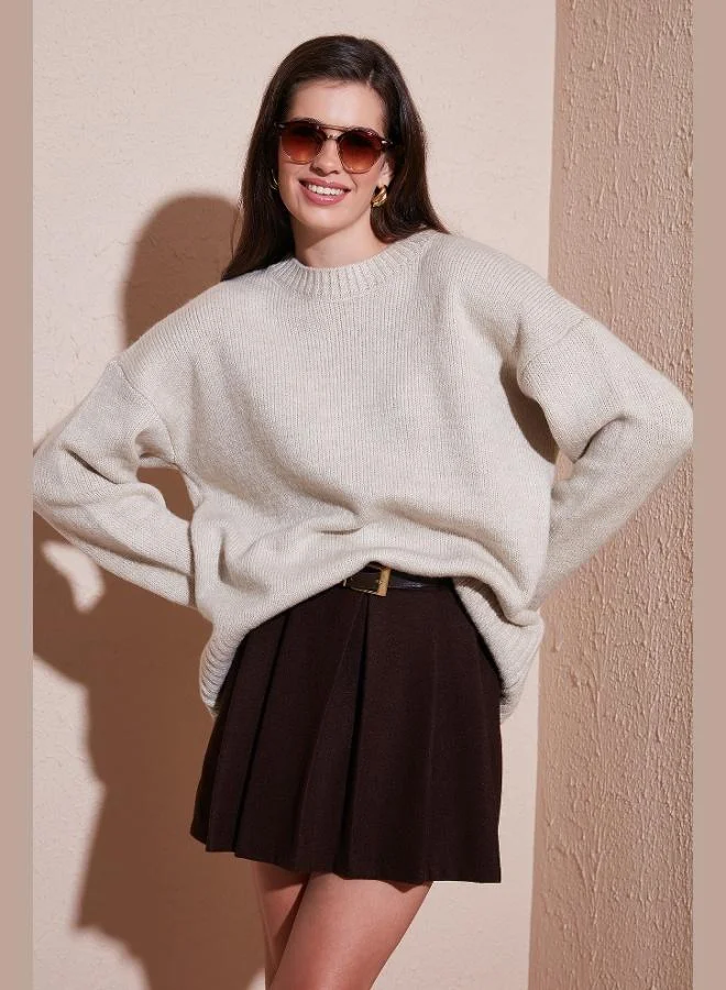 ليلا كنزة نسائية أساسية بياقة دائرية بقصة عادية من ليلا