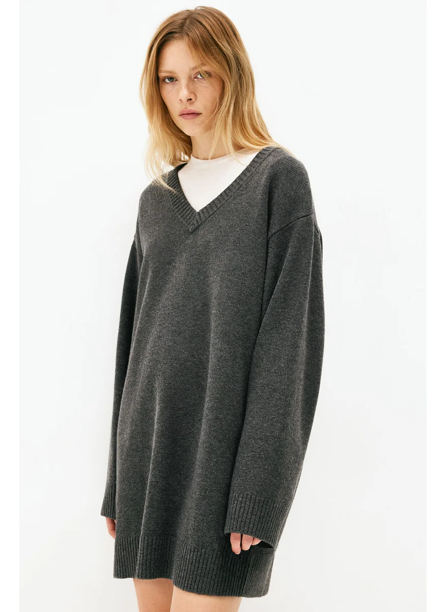 H&M Knitted V-Neck Dress