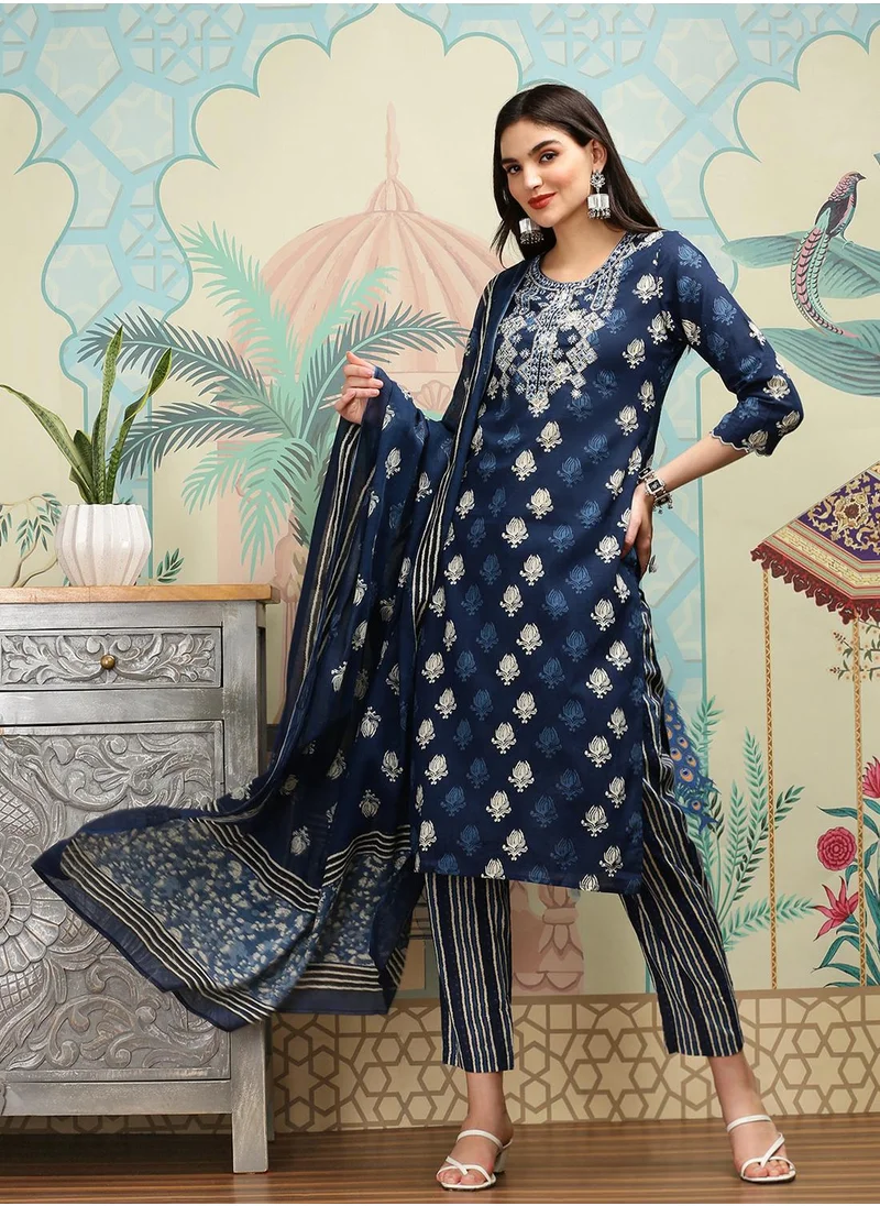 ISHIN Straight Fit Printed Pattern Round Neck Three-Quarter Sleeves INDIGO BLUE Colour Woven Cotton Kurta Set for Women with Semi Elastic Closure - A Timeless Addition to Your Collection