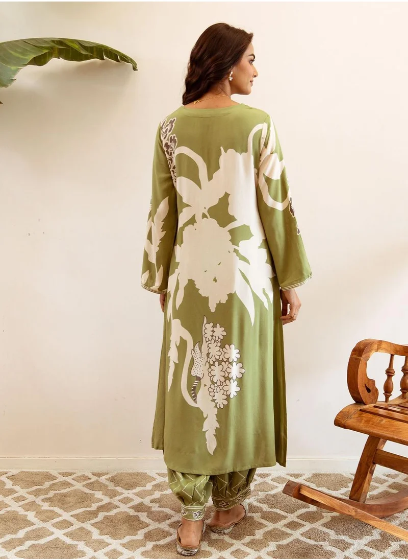 آي شين Straight Fit Printed Pattern Round Neck Long Sleeves Green Colour Knitted Cotton Kurta Set for Women with Semi Elastic Closure - A Must-Have for Every Wardrobe
