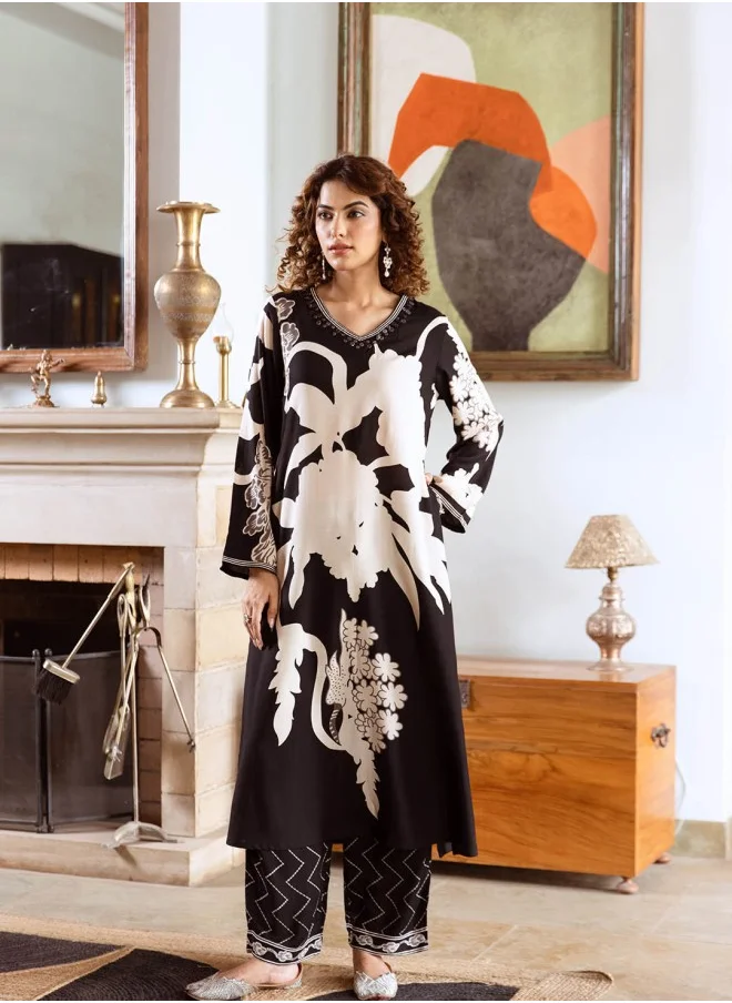 ISHIN A-Line Fit Printed Pattern Round Neck Long Sleeves Black Colour Knitted Cotton Kurta Set for Women with Semi Elastic Closure - Blending Tradition with Modern Style