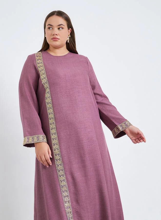 Amirah Plus Size Pink Embroidered Panel Jalabiya