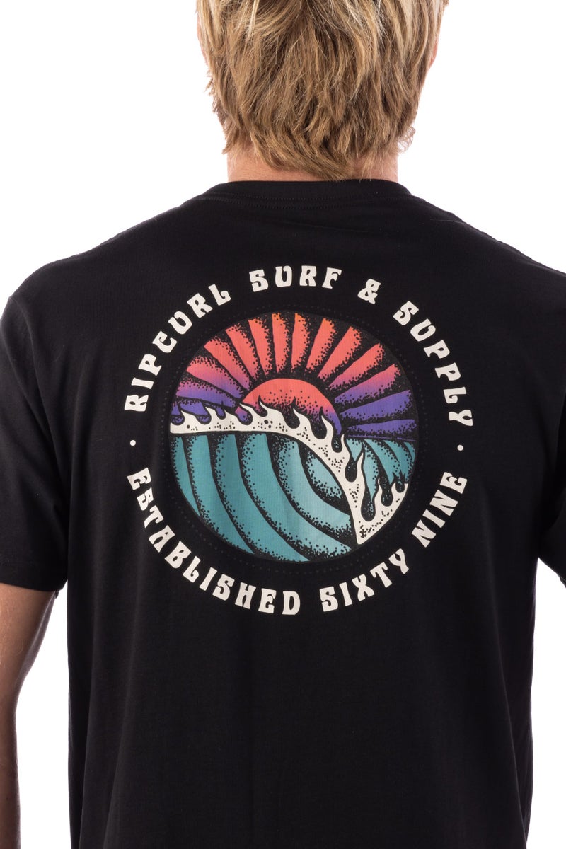 RIP CURL تي شيرت قصير الأكمام بتصميم جرافيكي، مقاس قياسي - Image 2