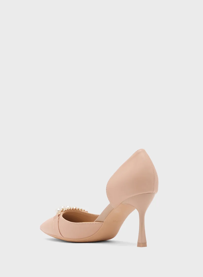 Khizana High Heeled Pump With Pearls