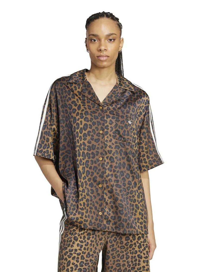 Essential Logo Shirt