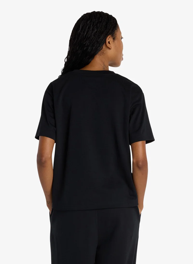 نيو بالانس Bukatsu Logo T-Shirt